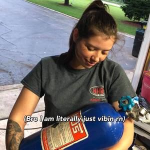 Meet your Posher, Leah